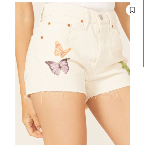 NWT 🦋 LEVI'S WOMEN'S 501 GIVE ME
BUTTERFLIES HIGH RISE DENIM SHORTS - Picture 2 of 12